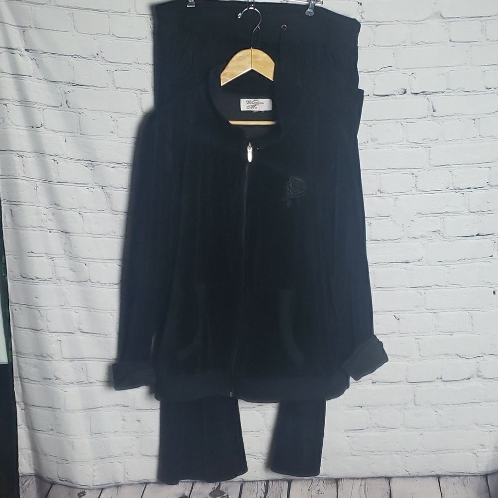 ‎Vinage Black Whisper Me Sweat Jacket/Pants Set